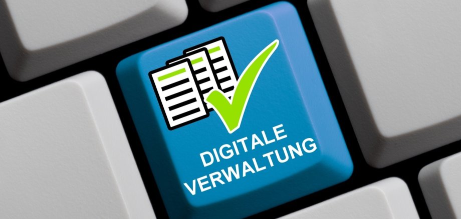 PC Taste mit Aufschrift Digitale Verwaltung