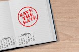 Buchkalender mit dem Schriftzug "Save the Date"