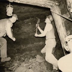 Bergleute unter Tage